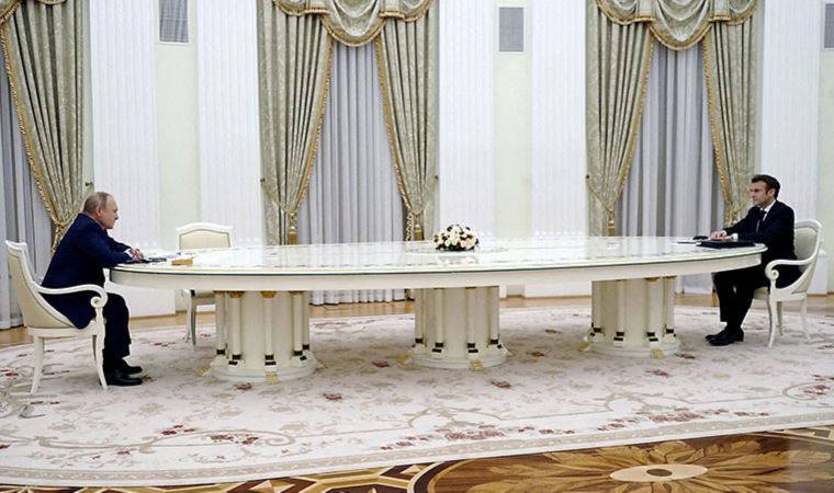 Macron'un Rusya 'endişesi': DNA'sı çalınmasın diye...