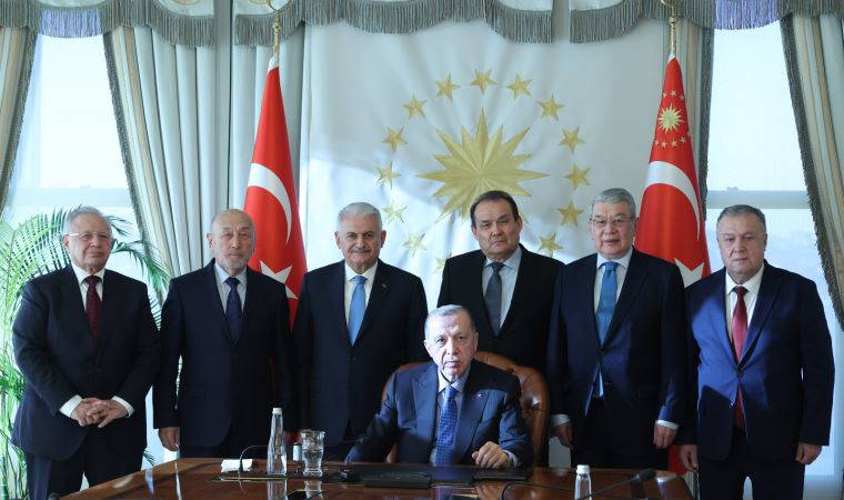 Erdoğan, Türk Devletleri Teşkilatı Aksakallar Konseyi heyetini kabul etti