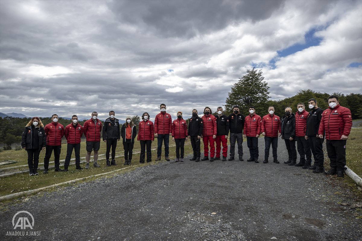 Antarktika Bilim Seferi Ekibi beyaz kıtaya ulaştı