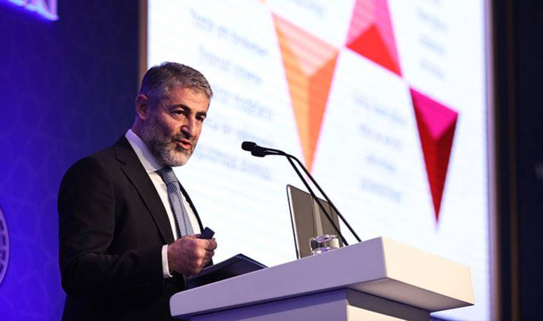 Nebati konuşurken tepkiler peş peşe geldi: 'Saray altınlarınızı istiyor'