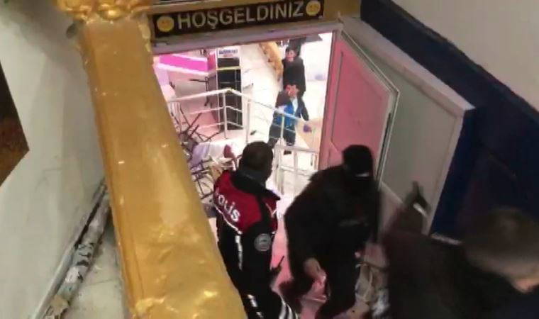 Sultangazi'de düğün sahiplerinden polise saldırı: 5 polis ve 1 bekçi yaralandı