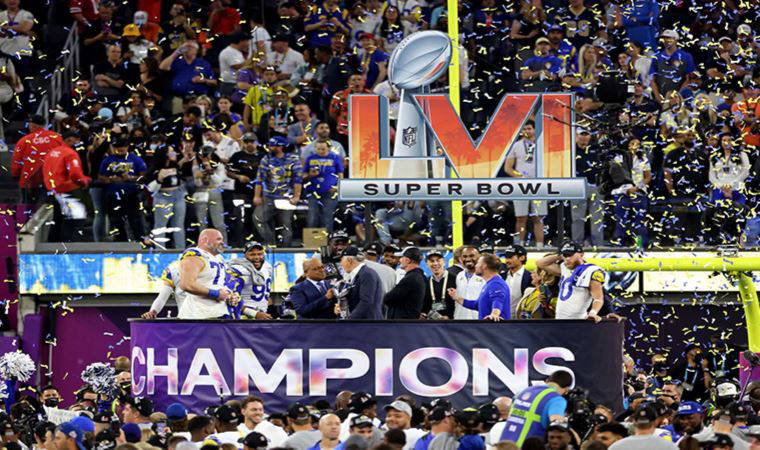 Super Bowl'da şampiyon Los Angeles Rams oldu