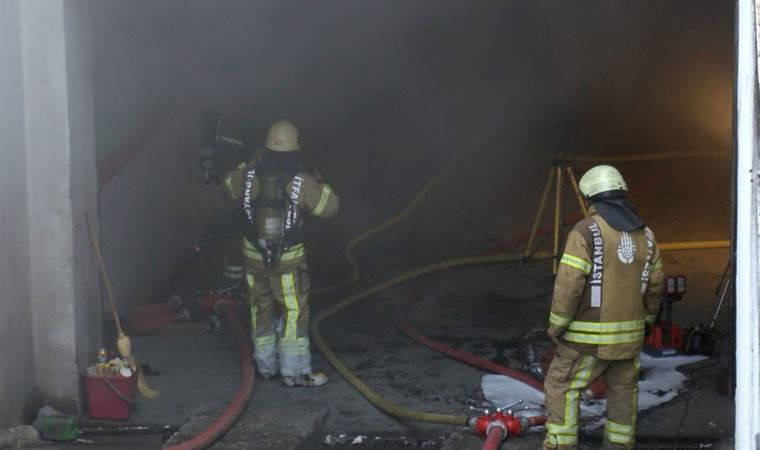 Scooter deposunda, bataryaların patlaması sonucu yangın çıktı