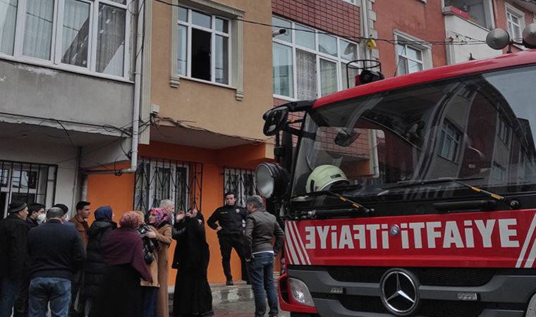 Sultanbeyli'de çatı yangını: 1 çocuk yaşamını yitirdi