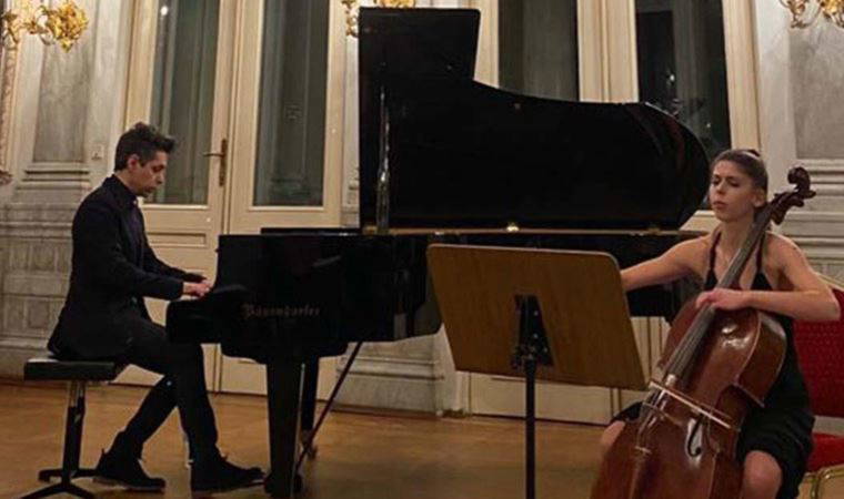 Müzisyen Kiann, İstanbul'da konser verdi