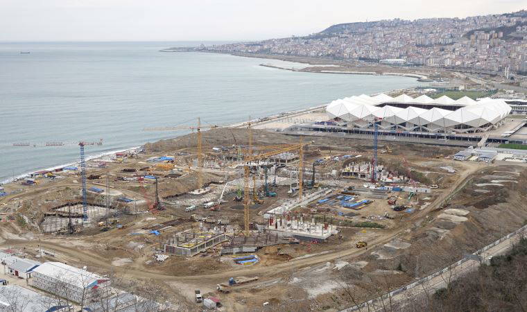 Uydudan tespit edildi: Trabzon'da stat ve şehir hastanesi inşaatının bulunduğu dolgu alan çöküyor