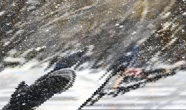 Meteoroloji Genel Müdürlüğü tek tek sıraladı: Sağanak ve kar geliyor