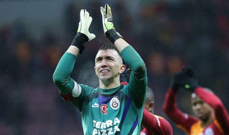 Galatasaray'da Fernando Muslera kadroya döndü