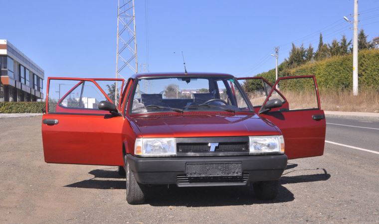 Karşılığında sıfır araç teklif edilen otomobilini kimseye satmıyor