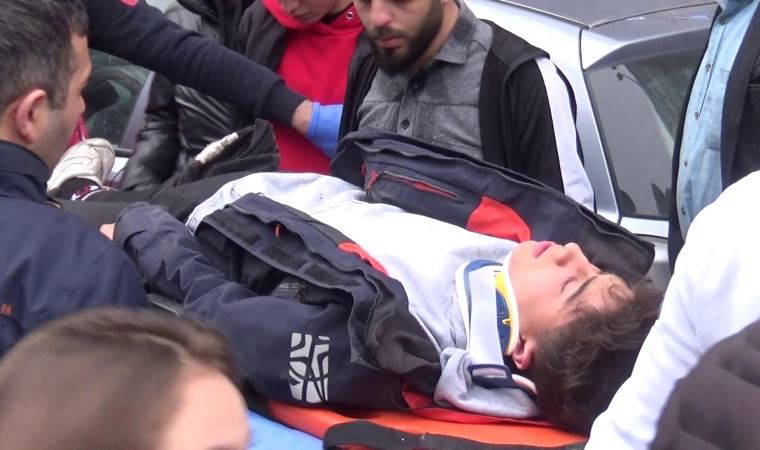 17 yaşındaki motokuryenin işe başladığı gün geçirdiği kazada bacağı kırıldı