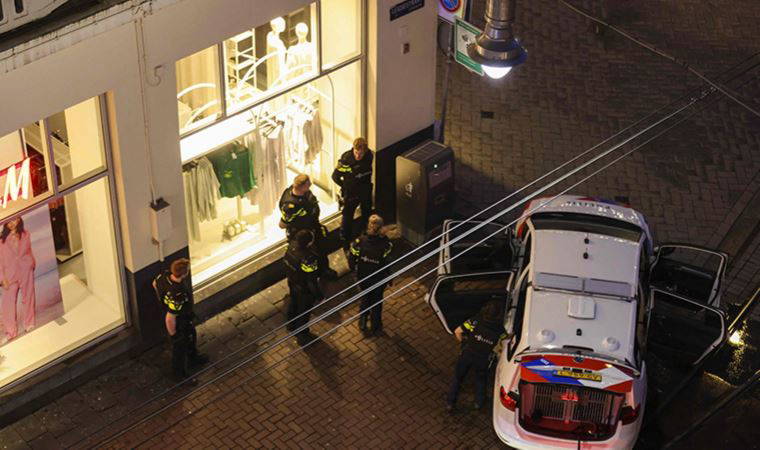 Son Dakika: Hollanda’da Apple mağazasında rehine krizi