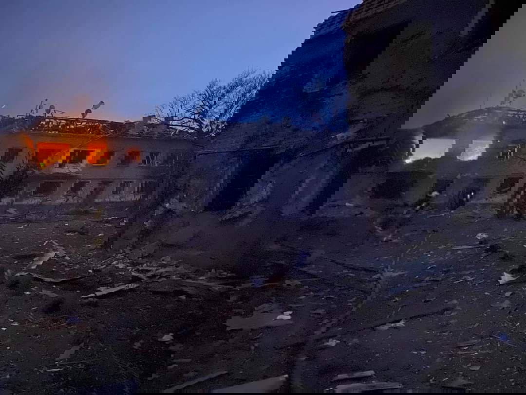 Luhansk bölgesinde bombardıman sonucu yıkım oluştu