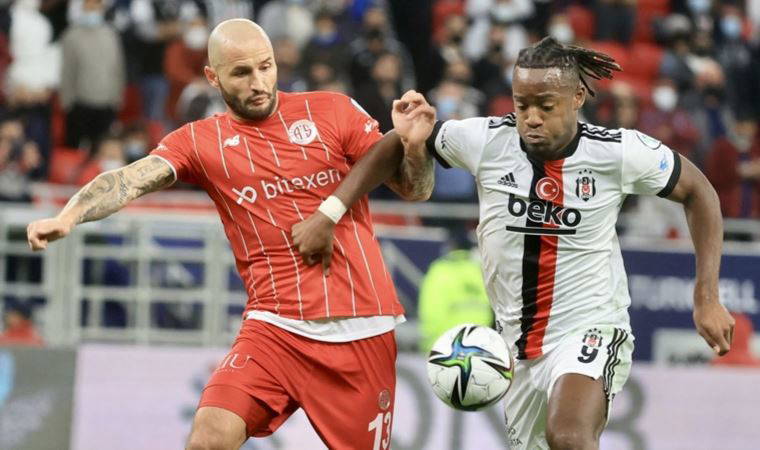 Antalyaspor forması giyen Fedor Kudryashov Rusya harekatını kınadı