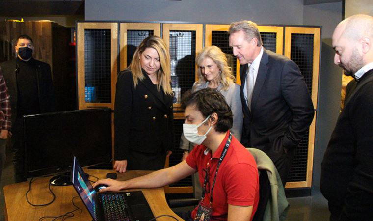 ABD ve Türkiye'den teknolojik işbirliği: 'Bu ortaklık bizi çok mutlu etti'