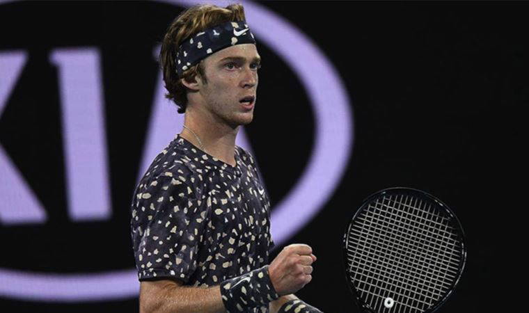 Rus sporcu Rublev'den 