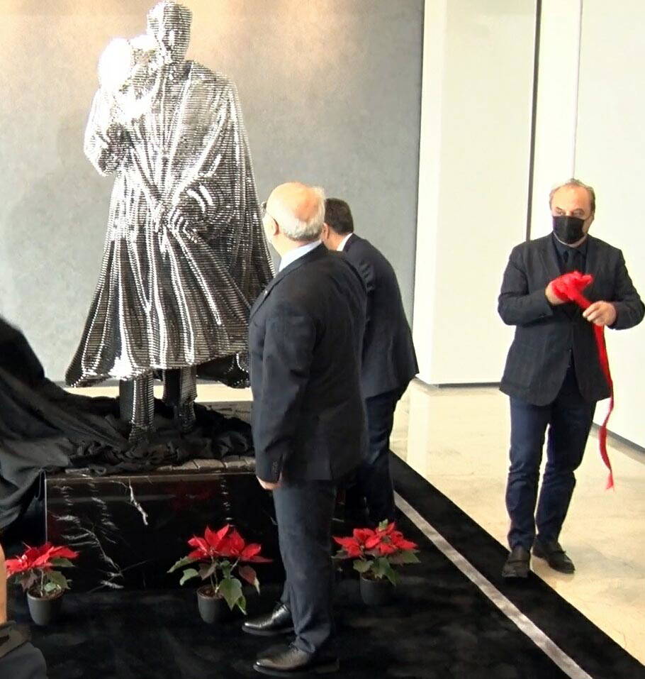 Çelikten Atatürk heykelinin açılışı yapıldı