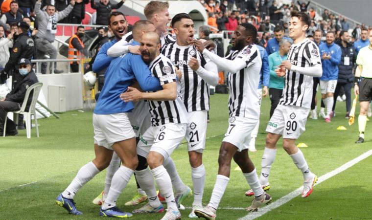 Süper Lig'de Altay evinde Gaziantep FK'yi konuk etti