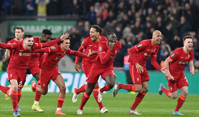 İngiltere Lig Kupası'nda şampiyon Liverpool