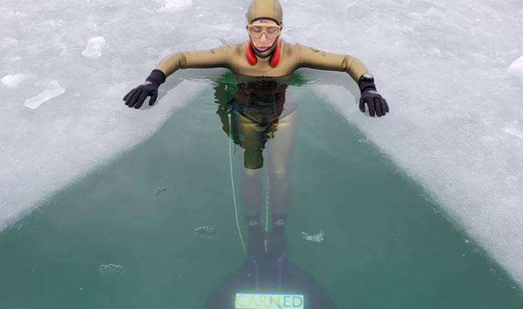 Milli sporcu Erken, buz altı dalış antrenmanında dünya rekoruna ulaştı