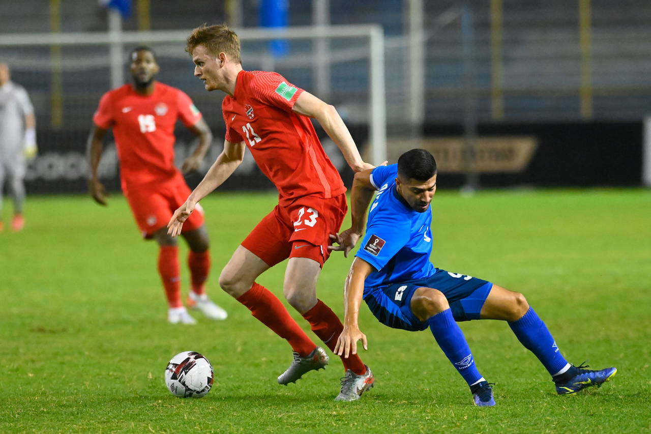 Atiba Hutchinson'dan Dünya Kupası Elemeleri'nde geceye damga vuran gol