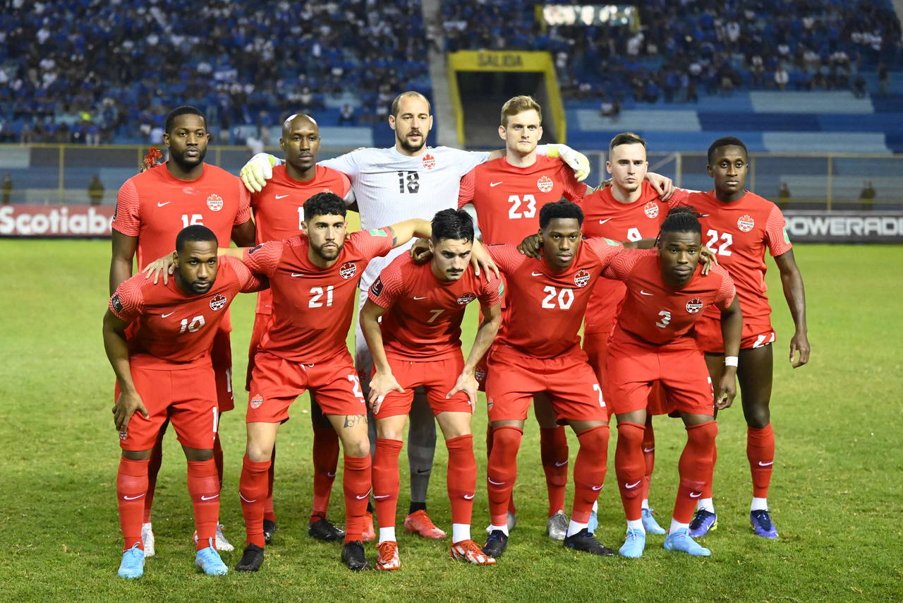 Atiba Hutchinson'dan Dünya Kupası Elemeleri'nde geceye damga vuran gol