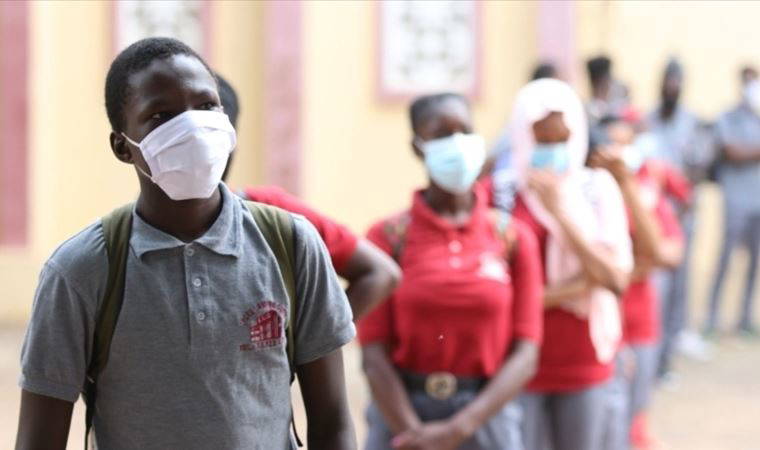 Afrika'da Covid-19 vakaları art arda üçüncü haftada da geriledi