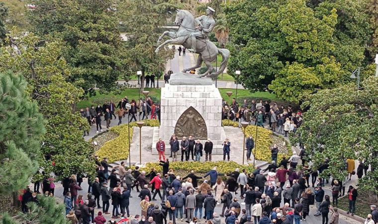 Samsun'da, Milli Mücadele’nin simgesi Atatürk anıtını devirmek istediler