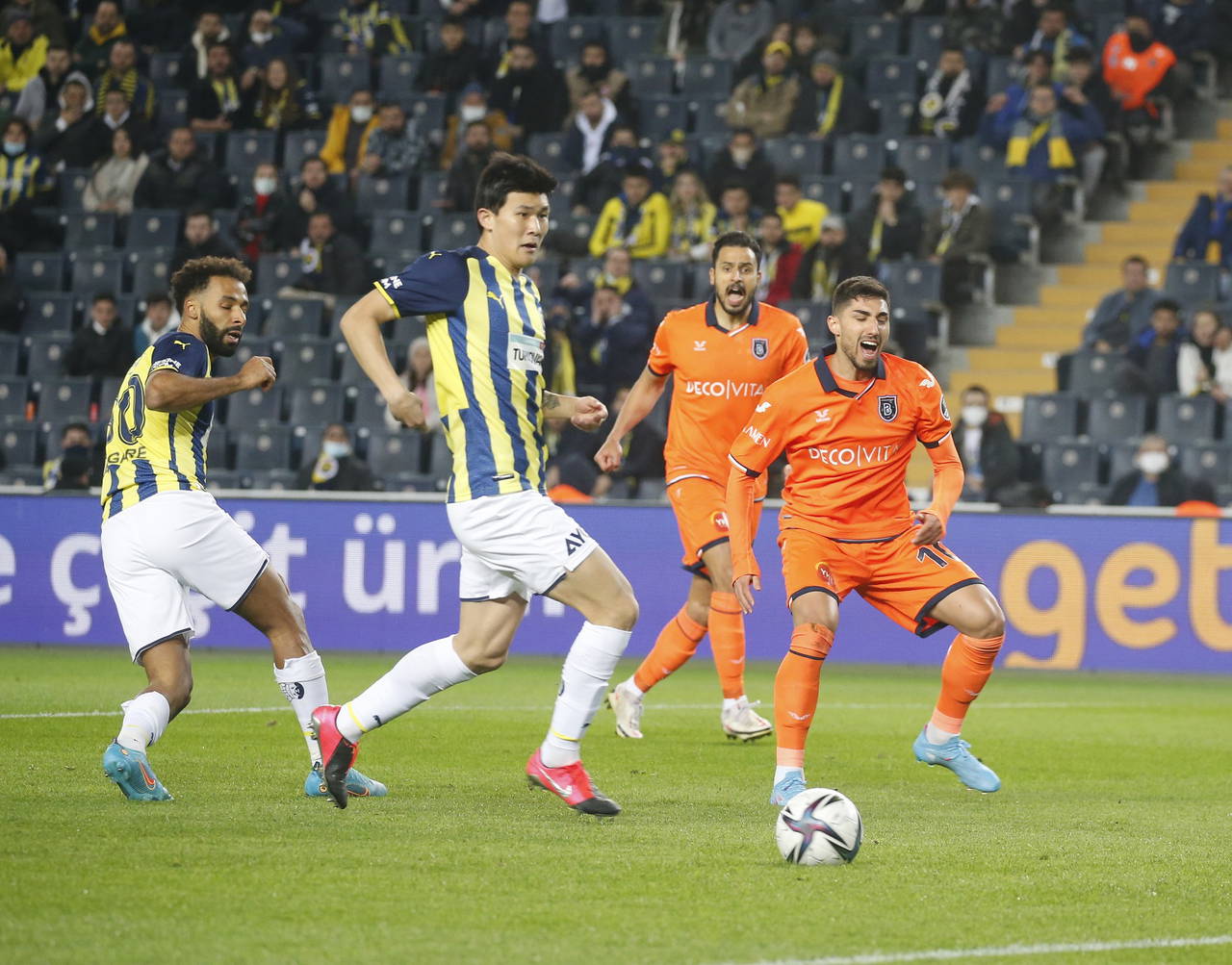 Fenerbahçe, evinde mağlup! Fenerbahçe 0-1 Medipol Başakşehir