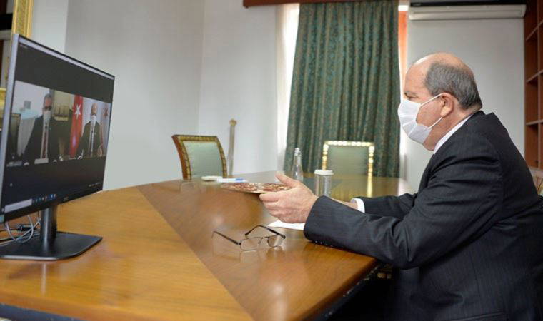 KKTC’de Başbakan Sucuoğlu, koalisyon hükümetinin istifasını sundu