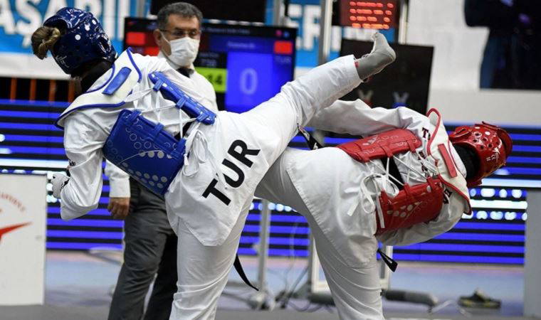 9. Uluslararası Türkiye Açık Tekvando Turnuvası'nda yüzler gülüyor