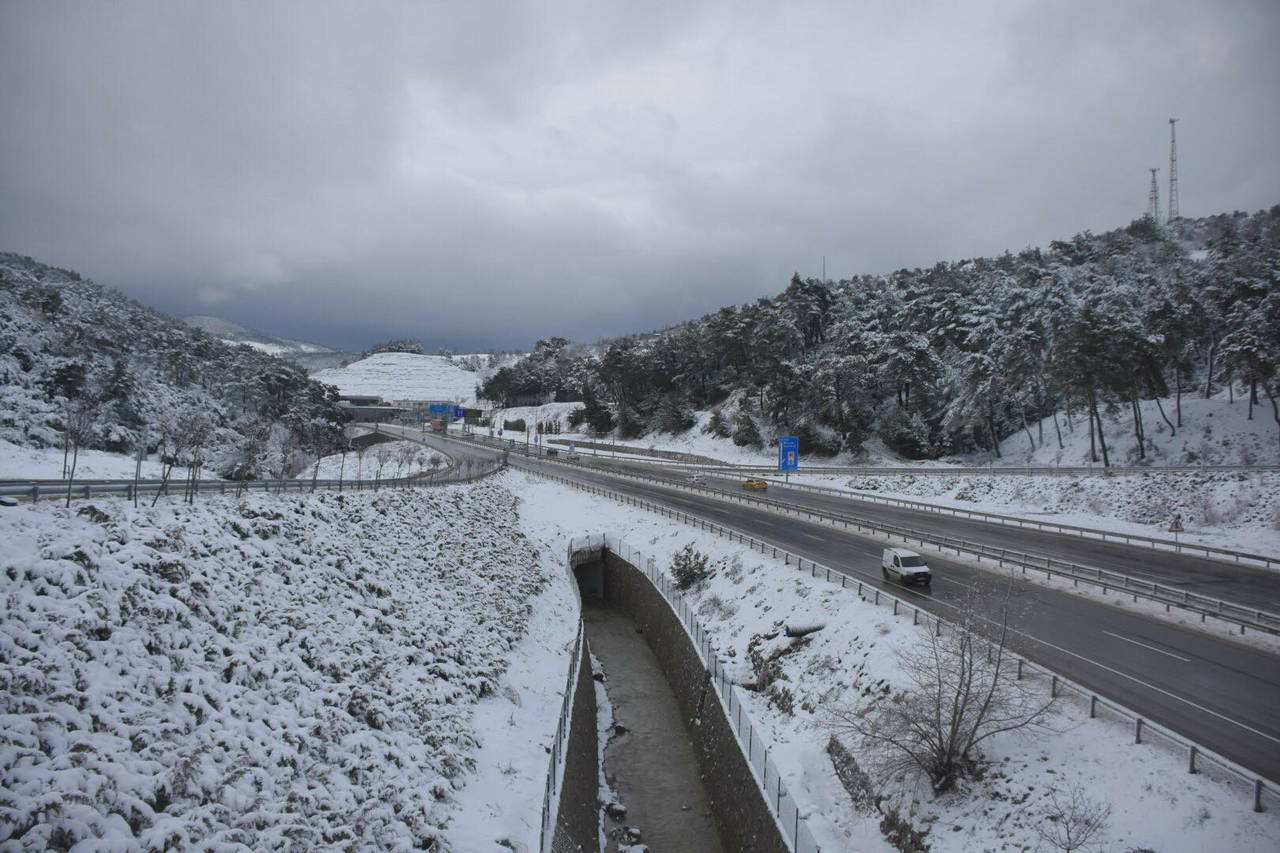 İzmir'de kar keyfi