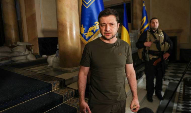 Zelenski: NATO, Ukrayna'ya yönelik güvenlik garantileri üzerine çalışmalı