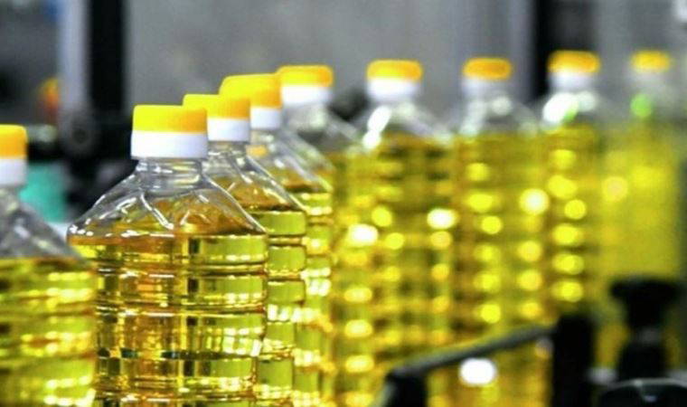 Rusya’dan gelen ayçiçeği yağı yüklü gemi İstanbul Boğazı’na ulaştı (12 Mart 2022) (Video Haber)