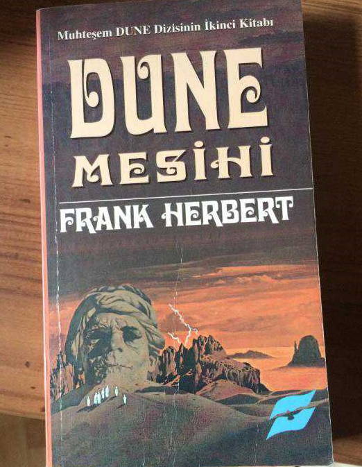Dune kitap serisi konu ve içeriği nedir, hangi sırayla okunmalı?