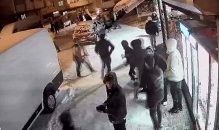 İki ailenin silahlı kavgası kamerada