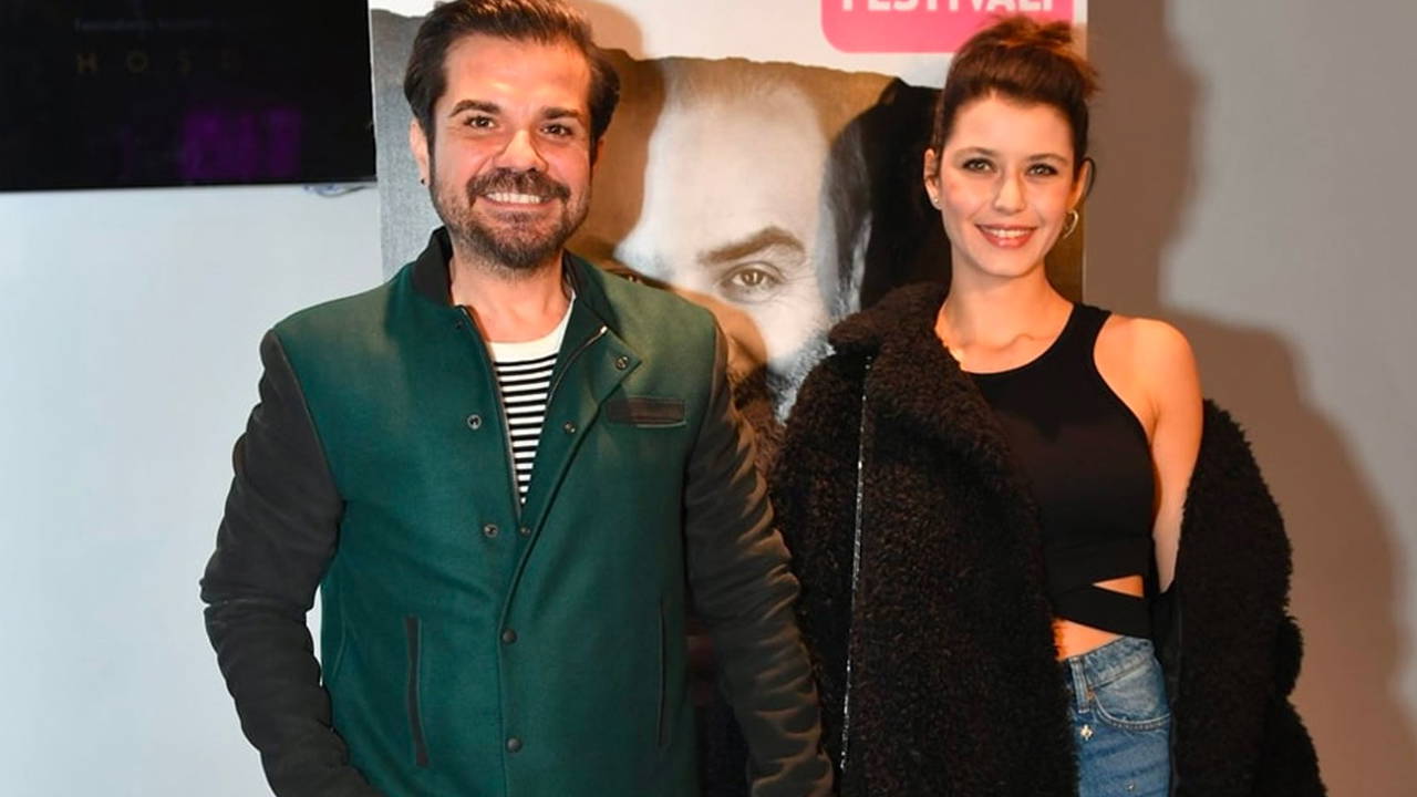 Beren Saat annesini paylaştı ve güzelliğinin gizemi çözüldü