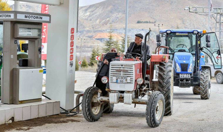 Mansur Yavaş duyurmuştu: Ankara Büyükşehir Belediyesi'nin çiftçilere mazot desteği başladı
