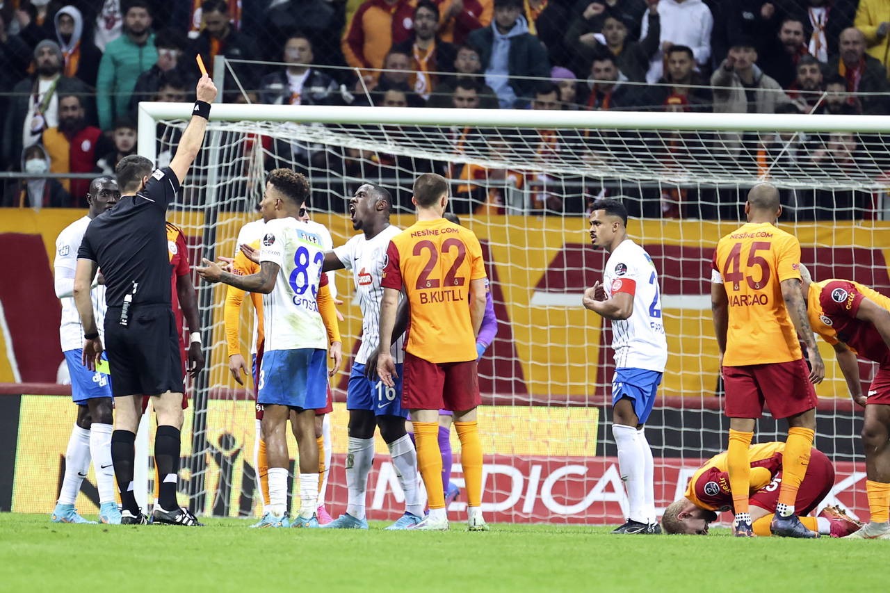 Burak Elmas’tan Arda Turan'a Fatih Terim eleştirisi: 