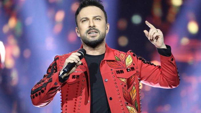 Megastar zamana meydan okuyor: İşte unutulmayan 10 Tarkan şarkısı