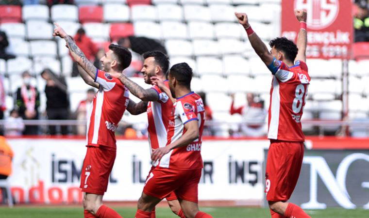 Antalyaspor, Giresunspor'u 4 golle geçti! Antalyaspor 4-1 Giresunspor