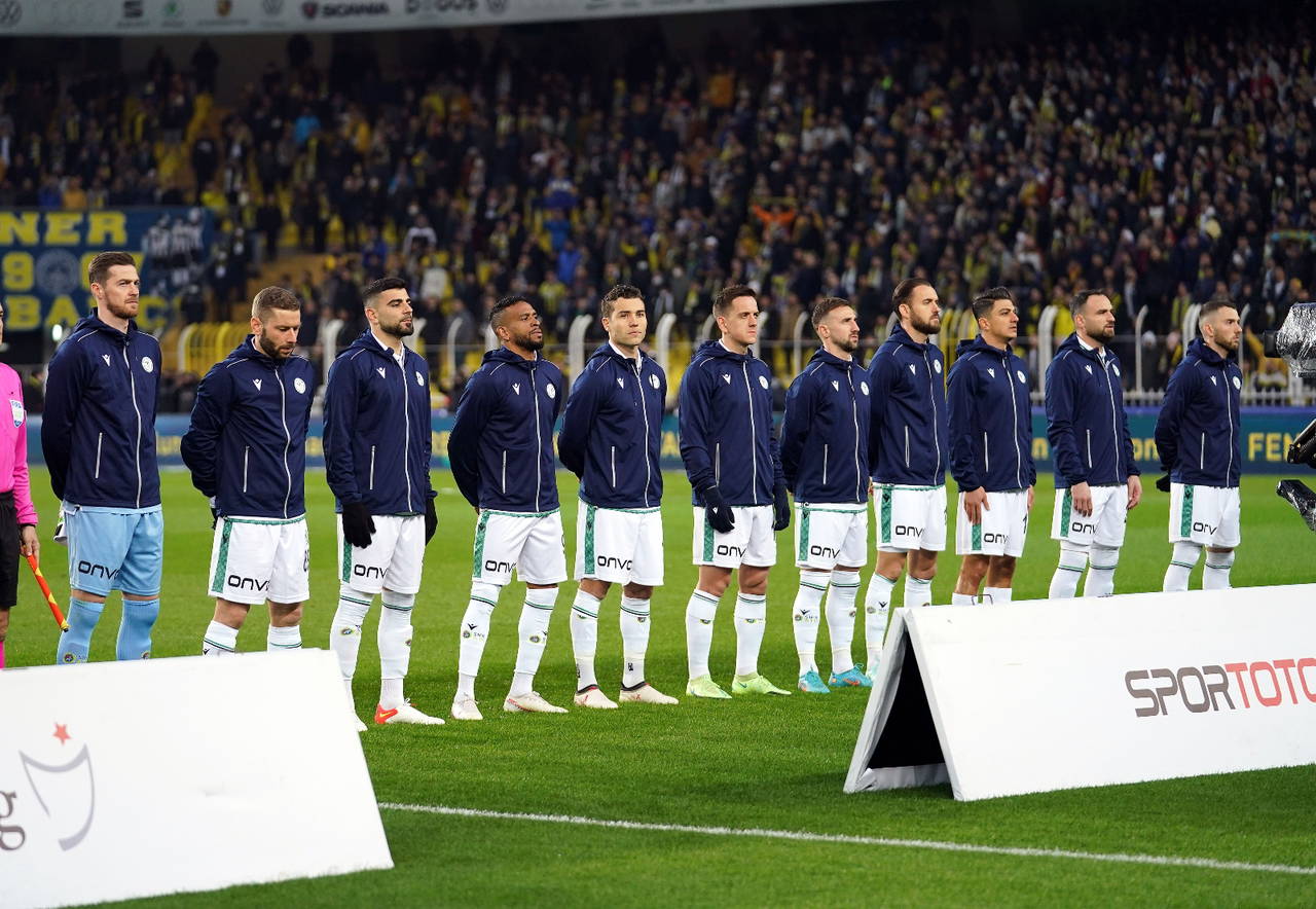 Fenerbahçe geriden gelip kazanmasını bildi! Fenerbahçe 2-1 Konyaspor