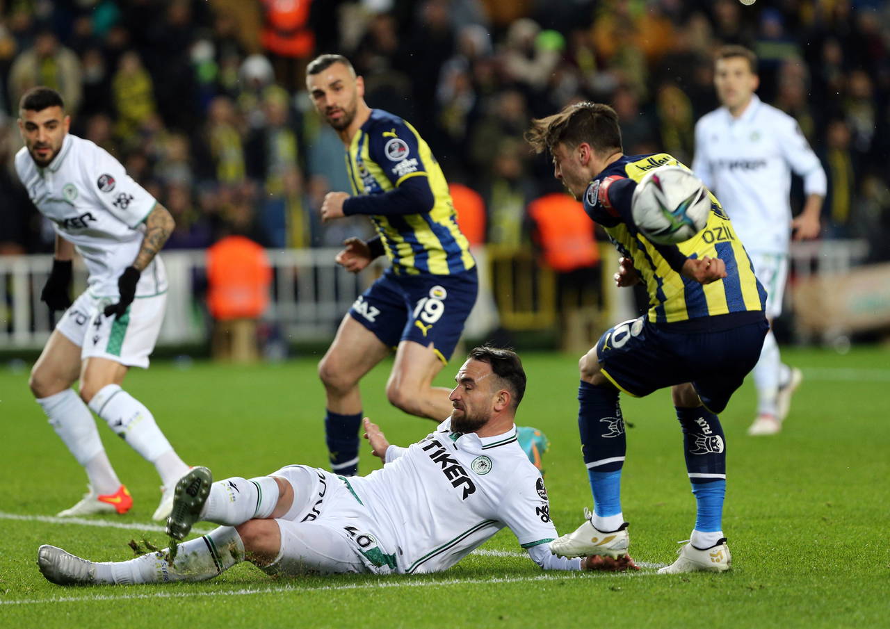 Fenerbahçe geriden gelip kazanmasını bildi! Fenerbahçe 2-1 Konyaspor