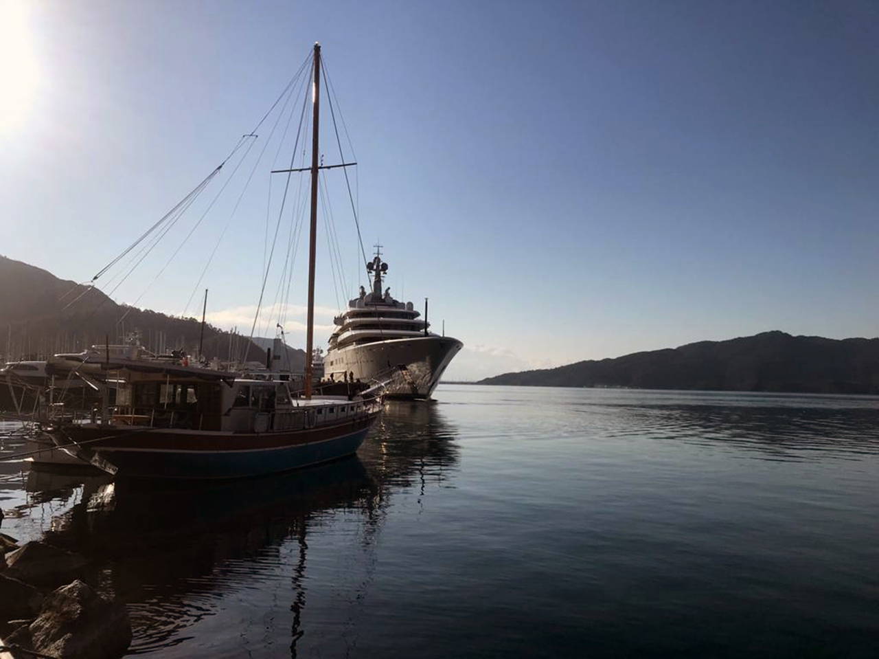 Abramovich'in dev yatlarından biri Marmaris'e demirledi