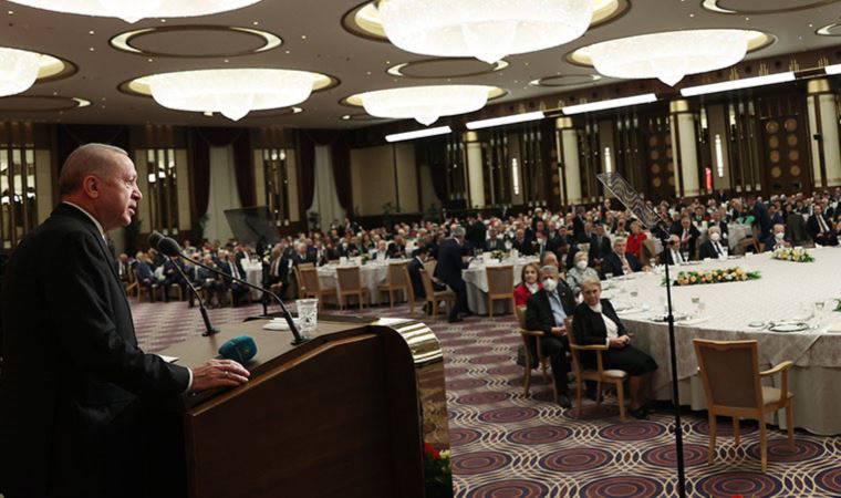 Saray'da tepki çeken yemekli toplantı