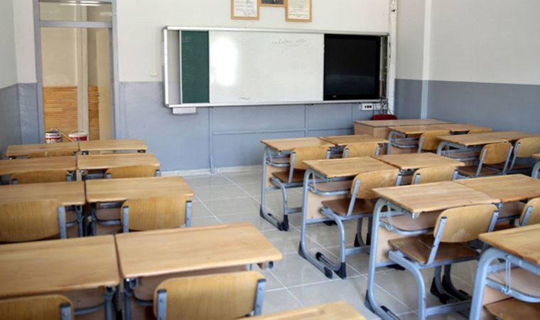 ‘Haremlik selamlık’ oturma düzeni talimatı veren ortaokul müdürü görevinden uzaklaştırıldı