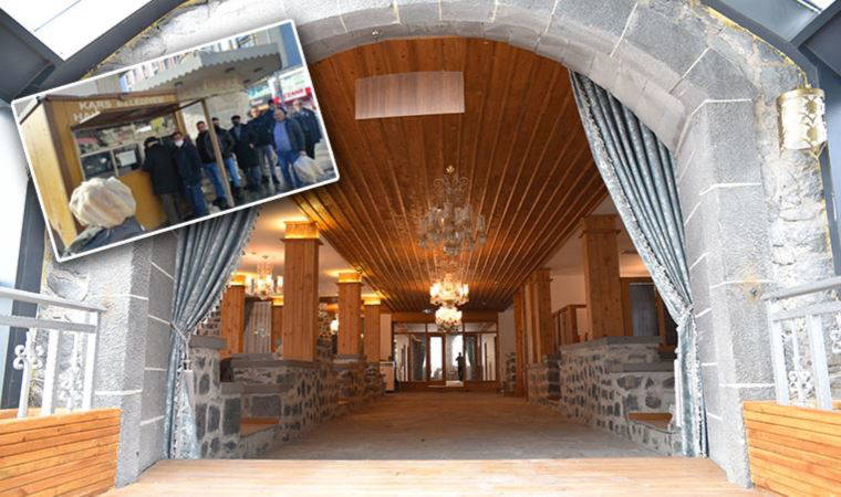 Yurttaşa ekmek kuyruğu, beylere saray