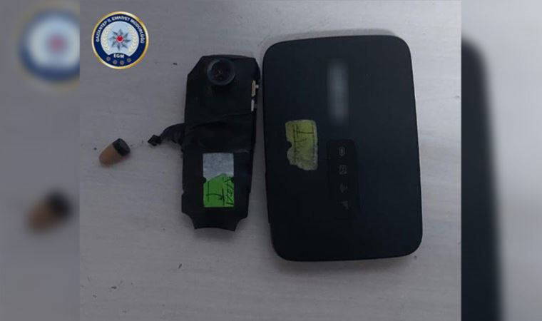 Ehliyet sınavına kopya düzeneğiyle girmeye çalıştı