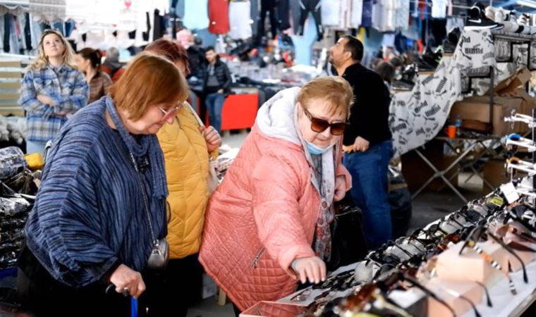 Edirne'de yine alışveriş izdihamı: Bulgar ve Yunanlar adım atacak yer bırakmadı