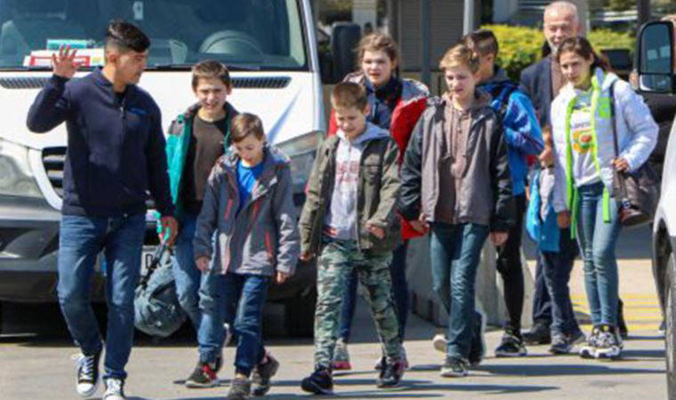 Ukrayna'dan tahliye edilen yetim çocuklar Türkiye'de