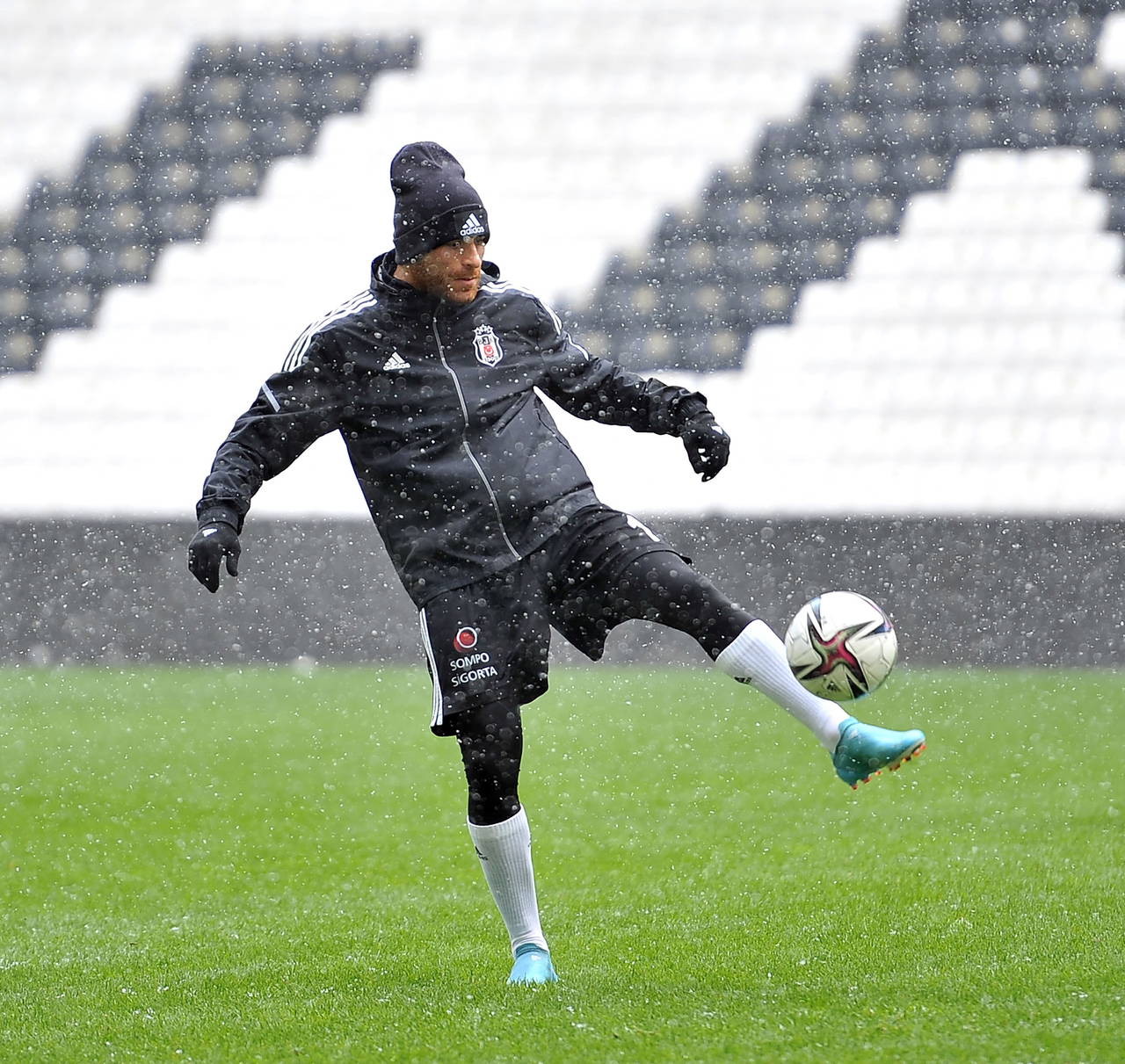 Josef de Souza'ya sürpriz talip: Vitor Pereira